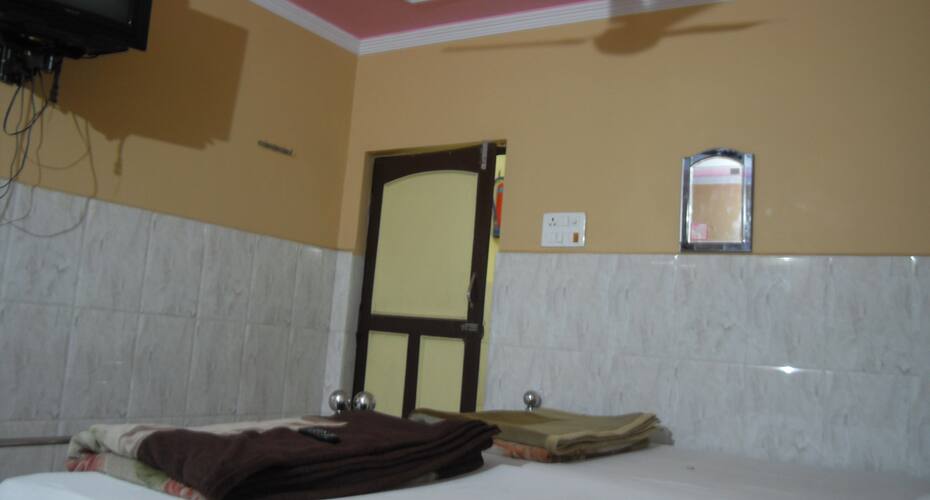 Amar Lodge, Bhopal 4